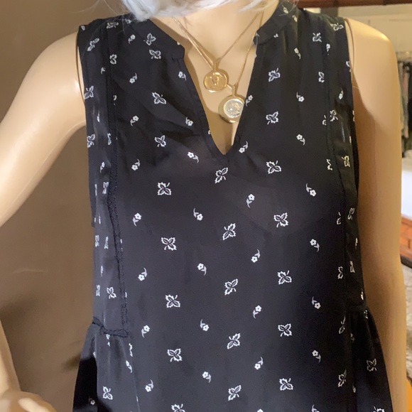 NWT NAVY & WHITE SLEEVELESS MINI DRESS - Picture 2 of 6
